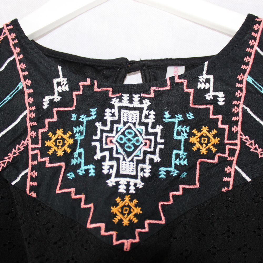 Aztec Pattern Crop Top/Short Tank - Picture 6 of 8